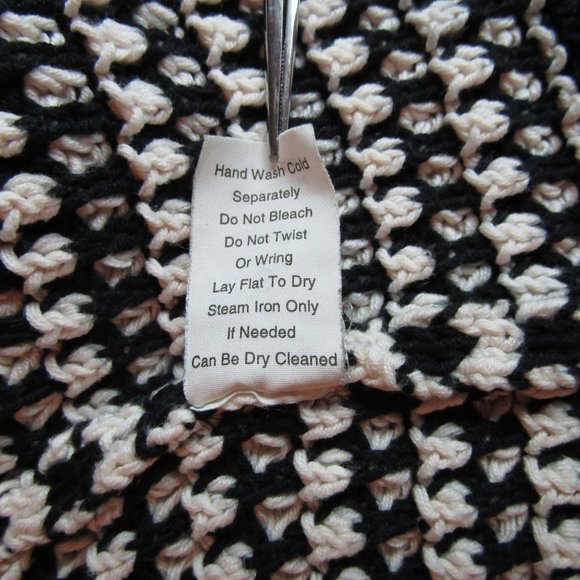 CAbi Coco Waffle Knit Button Sweater Size S - Picture 6 of 9